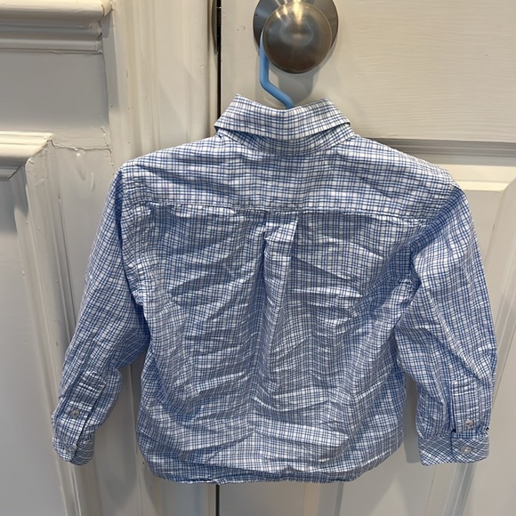 Like new size 3T heartstrings, blue and white Oxford, button-down shirt - Picture 4 of 6